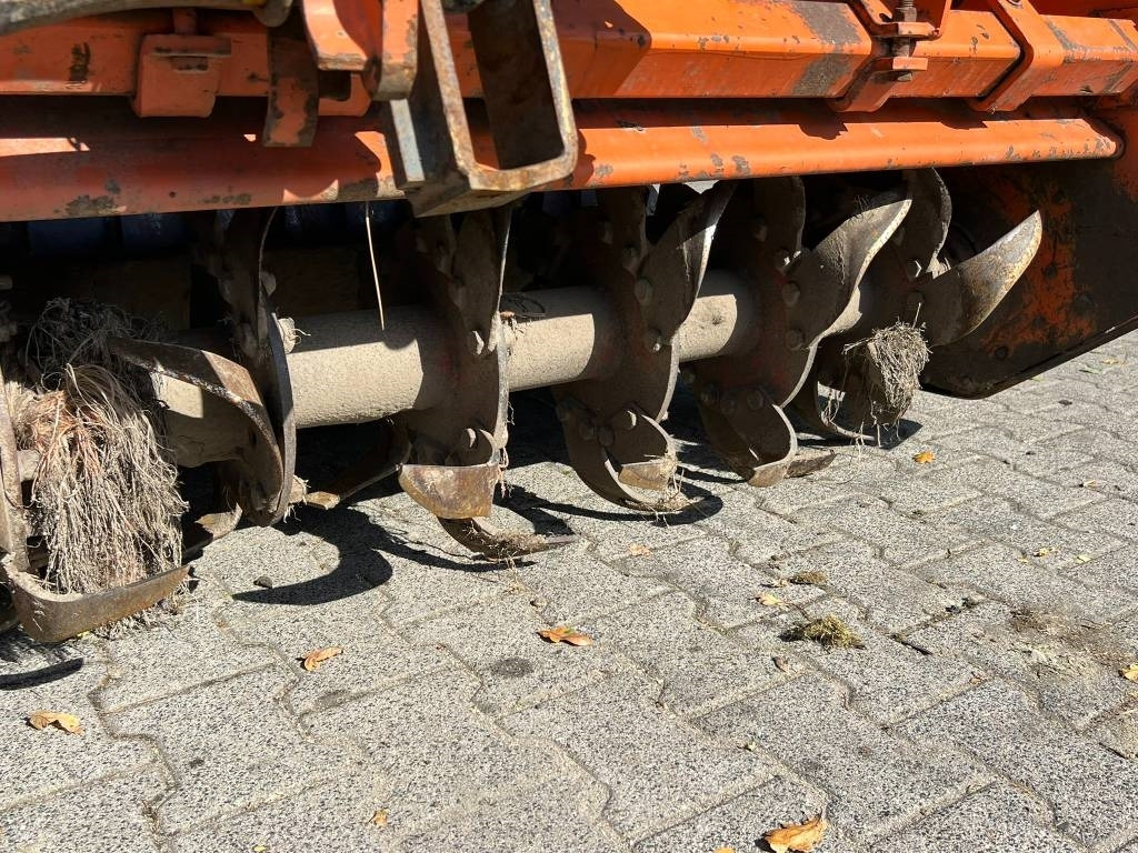 Pegoraro LH 300 frees - Equipo para trabajo del suelo: foto 5 Pegoraro LH 300 frees - Equipo para trabajo del suelo: foto 5