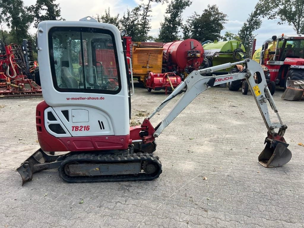 Takeuchi TB 216 - Miniexcavadora: foto 5 Takeuchi TB 216 - Miniexcavadora: foto 5