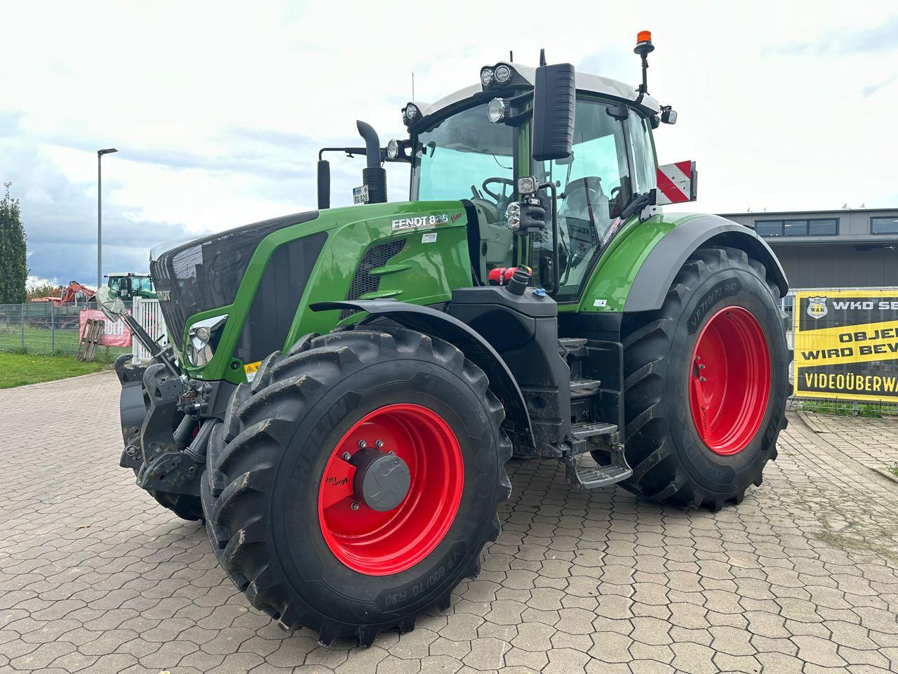 Tractor Fendt 828 S4 ProfiPlus: foto 9