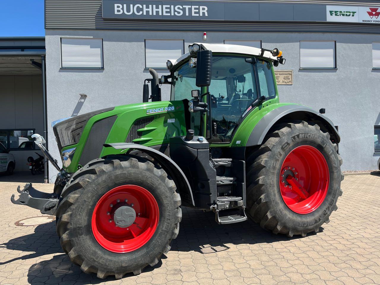 Fendt 828 Vario S4 ProfiPlus - Tractor: foto 1 Fendt 828 Vario S4 ProfiPlus - Tractor: foto 1