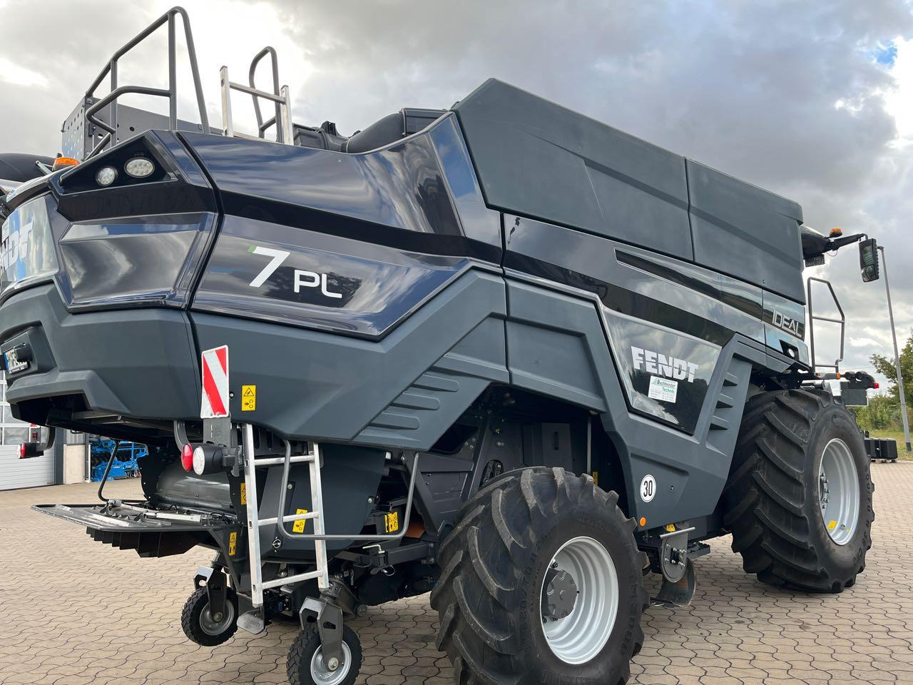 Fendt Ideal 7 ParaLevel Gen3 - Cosechadora de granos: foto 2 Fendt Ideal 7 ParaLevel Gen3 - Cosechadora de granos: foto 2