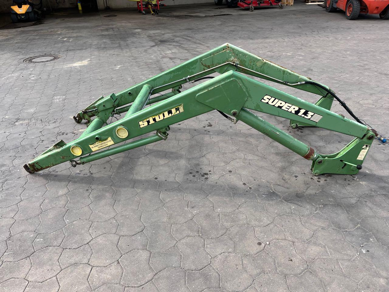 Stoll Super 1.3 - Cargador frontal para tractor: foto 1 Stoll Super 1.3 - Cargador frontal para tractor: foto 1