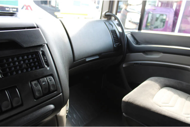 Cabeza tractora DAF XF 105.460 + EURO 5 +: foto 18