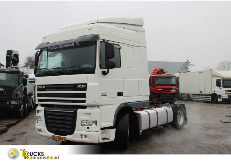 DAF XF 105.460 + EURO 5 + RETARDER - Cabeza tractora: foto 1 DAF XF 105.460 + EURO 5 + RETARDER - Cabeza tractora: foto 1
