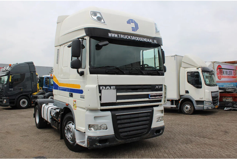 DAF XF 105.460 + SSC + EURO 5 + RETARDER - Cabeza tractora: foto 2 DAF XF 105.460 + SSC + EURO 5 + RETARDER - Cabeza tractora: foto 2
