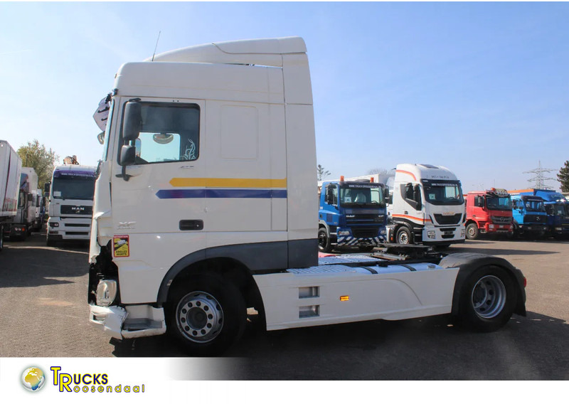 DAF XF 106.460 + EURO 6 - Cabeza tractora: foto 1 DAF XF 106.460 + EURO 6 - Cabeza tractora: foto 1