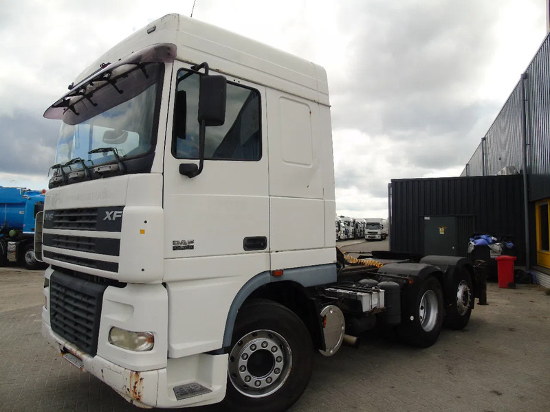 DAF XF 95.380 + 6x2 - Cabeza tractora: foto 2 DAF XF 95.380 + 6x2 - Cabeza tractora: foto 2
