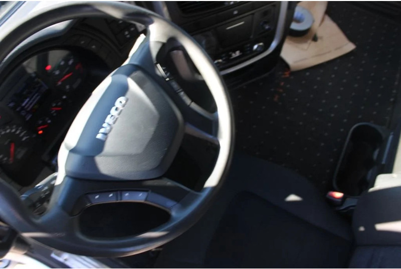 Iveco Stralis 460 + Euro 6+ADR +9 TONS VOORAS - Cabeza tractora: foto 5 Iveco Stralis 460 + Euro 6+ADR +9 TONS VOORAS - Cabeza tractora: foto 5