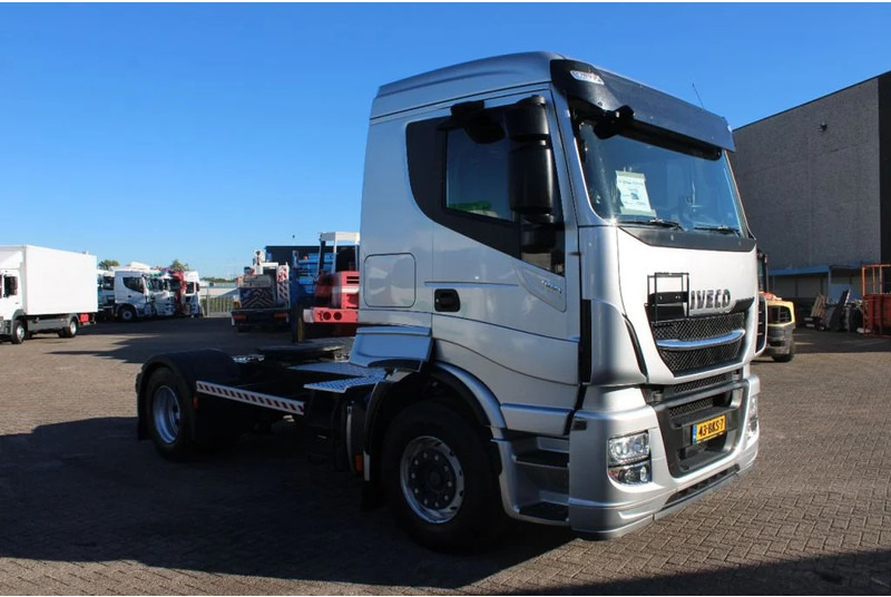 Iveco Stralis 460 + Euro 6+ADR +9 TONS VOORAS - Cabeza tractora: foto 3 Iveco Stralis 460 + Euro 6+ADR +9 TONS VOORAS - Cabeza tractora: foto 3