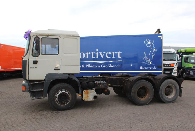 MAN F 26.364 + 6X4 + BIG AXLE + EURO 2 + MANUAL - Cabeza tractora: foto 3 MAN F 26.364 + 6X4 + BIG AXLE + EURO 2 + MANUAL - Cabeza tractora: foto 3