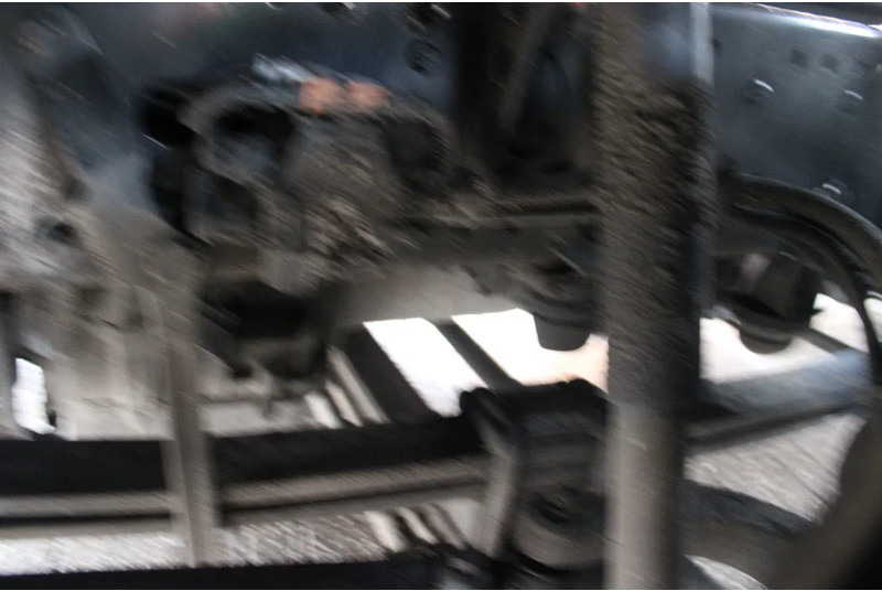 Cabeza tractora MAN TGX 18.440 + euro 6 + double tank + spoiler: foto 14