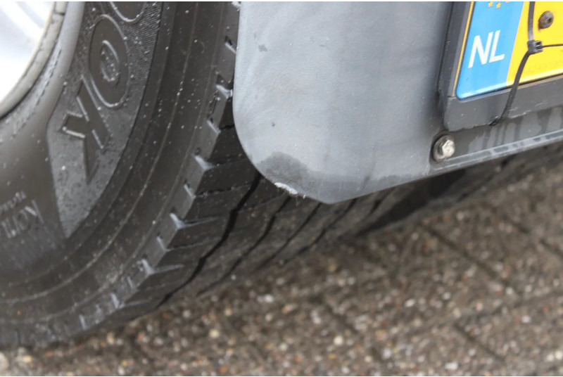 Cabeza tractora MAN TGX 18.440 + euro 6 + double tank + spoiler: foto 12