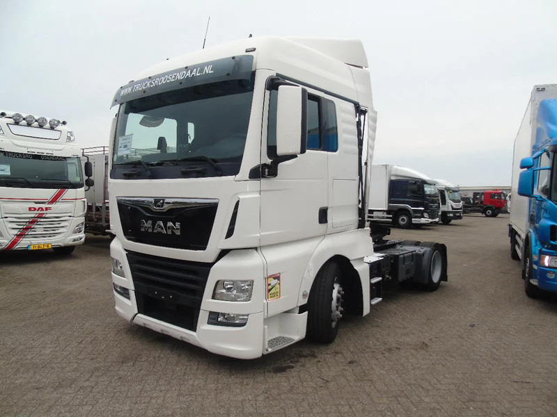 MAN TGX 18.460 + EURO 6 - Cabeza tractora: foto 2 MAN TGX 18.460 + EURO 6 - Cabeza tractora: foto 2