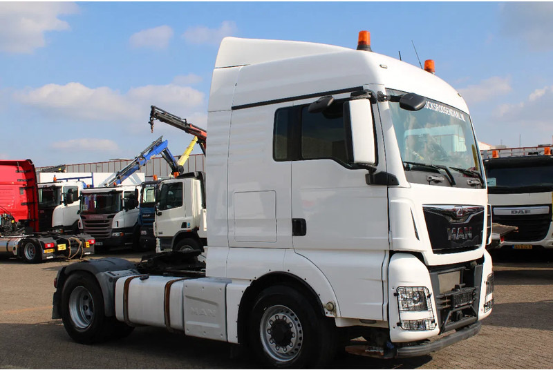MAN TGX 18.480 + EURO 6 + 4x4 hydro + MANUAL + SPOILER - Cabeza tractora: foto 4 MAN TGX 18.480 + EURO 6 + 4x4 hydro + MANUAL + SPOILER - Cabeza tractora: foto 4