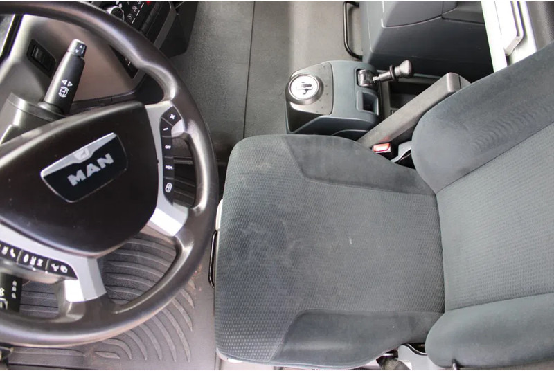 MAN TGX 18.480 + Euro 6 + Retarder + adr - Cabeza tractora: foto 5 MAN TGX 18.480 + Euro 6 + Retarder + adr - Cabeza tractora: foto 5