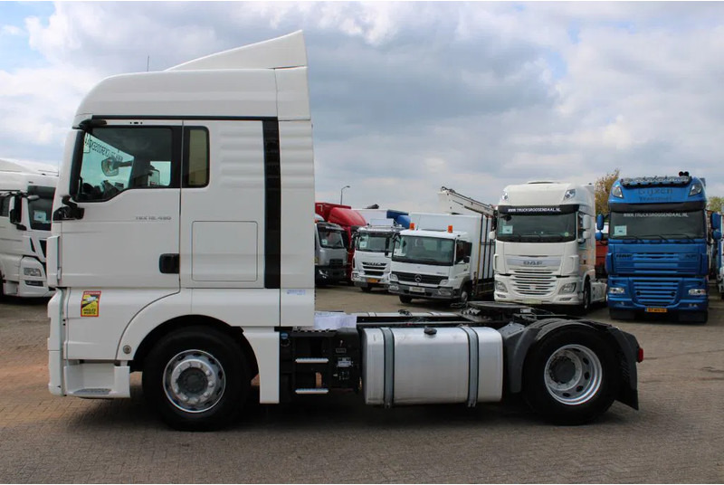 Cabeza tractora MAN TGX 18.480 + Euro 6 + Retarder + adr: foto 9
