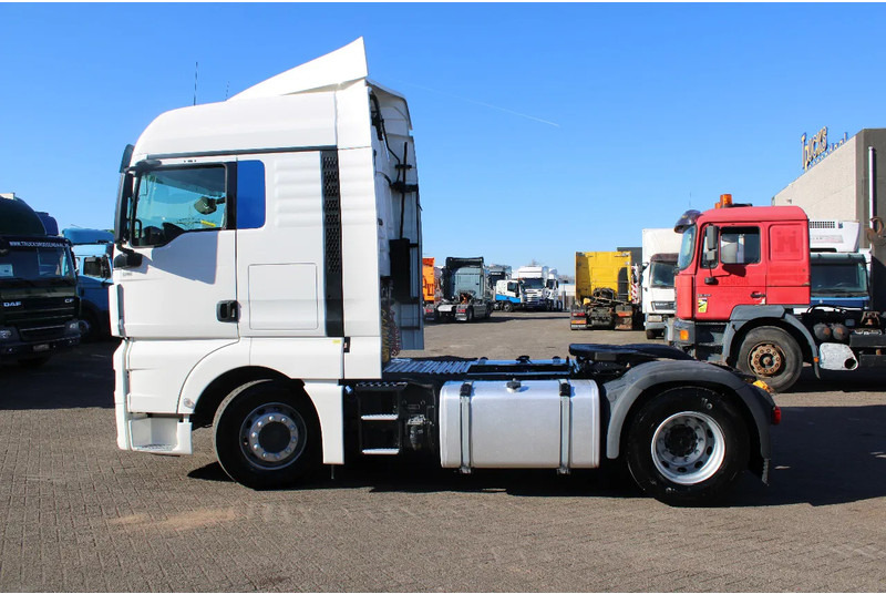 MAN TGX 19.420 + SPOILER - Cabeza tractora: foto 3 MAN TGX 19.420 + SPOILER - Cabeza tractora: foto 3