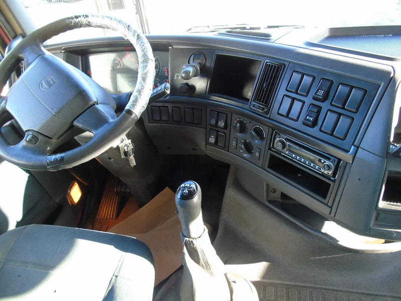 Volvo FH 460 + XL CABINE + EURO 5+ MANUAL - Cabeza tractora: foto 5 Volvo FH 460 + XL CABINE + EURO 5+ MANUAL - Cabeza tractora: foto 5