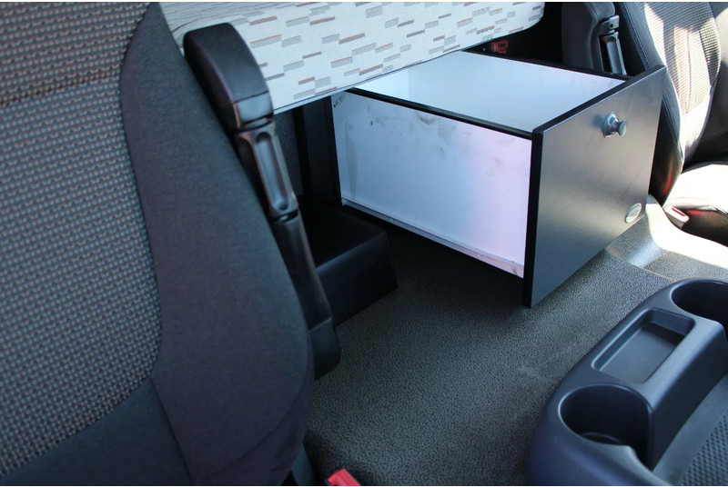 Camión lona DAF CF 330 + EURO 6 + 6X2 STEERING: foto 10 Camión lona DAF CF 330 + EURO 6 + 6X2 STEERING: foto 10