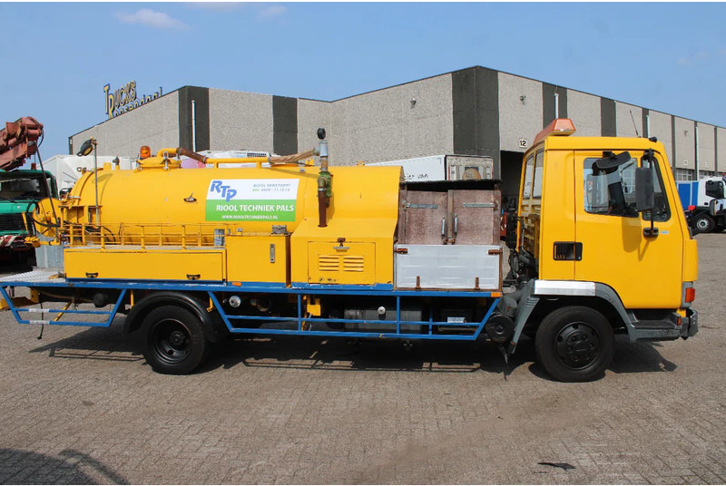 DAF LF 45.130 + RON 4.000LITER - Limpieza de alcantarillado: foto 3 DAF LF 45.130 + RON 4.000LITER - Limpieza de alcantarillado: foto 3
