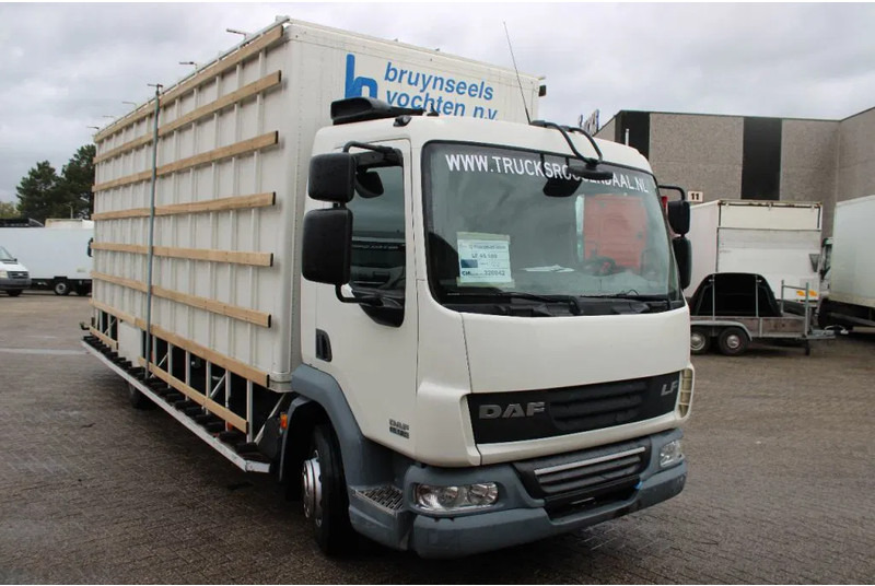 DAF LF 45.180 + MANUAL - Camión caja cerrada: foto 3 DAF LF 45.180 + MANUAL - Camión caja cerrada: foto 3