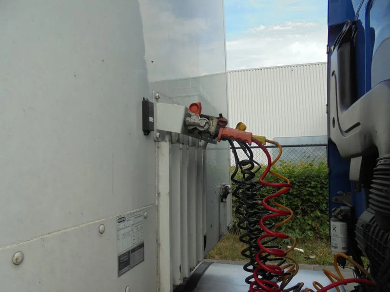 HTF HZCT 32 + 2 AXLE + AMA LIFT - Semirremolque caja cerrada: foto 5 HTF HZCT 32 + 2 AXLE + AMA LIFT - Semirremolque caja cerrada: foto 5
