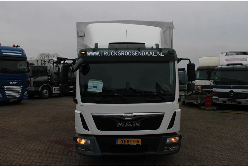 MAN TGL 8.220 + EURO 6 + LIFT - Camión caja cerrada: foto 2 MAN TGL 8.220 + EURO 6 + LIFT - Camión caja cerrada: foto 2