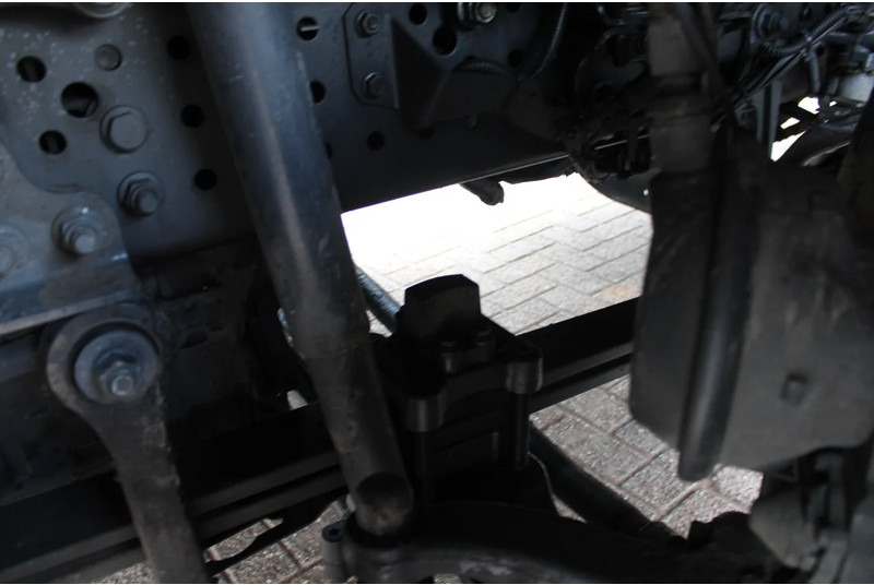 Camión caja cerrada Mercedes-Benz Antos 1830 + EURO 6 + NICE TRUCK: foto 11 Camión caja cerrada Mercedes-Benz Antos 1830 + EURO 6 + NICE TRUCK: foto 11