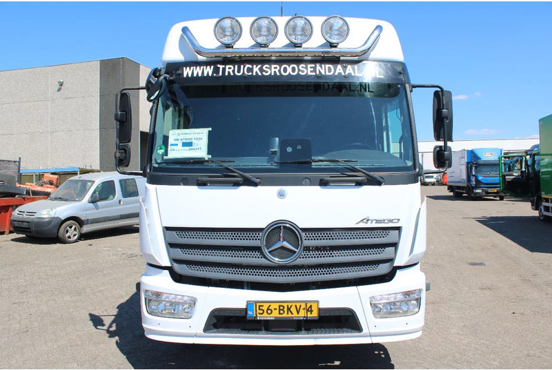Mercedes-Benz Atego 1224 + euro 6 + 6 CYLINDER - Camión chasis: foto 3 Mercedes-Benz Atego 1224 + euro 6 + 6 CYLINDER - Camión chasis: foto 3