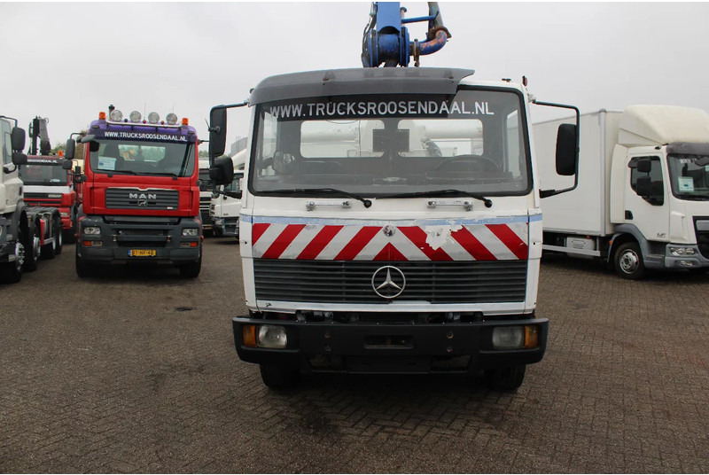 Mercedes-Benz Ecoliner 1320 + 15 meter pomp concrete + manual + EURO 0 - Camión bomba de hormigón: foto 5 Mercedes-Benz Ecoliner 1320 + 15 meter pomp concrete + manual + EURO 0 - Camión bomba de hormigón: foto 5