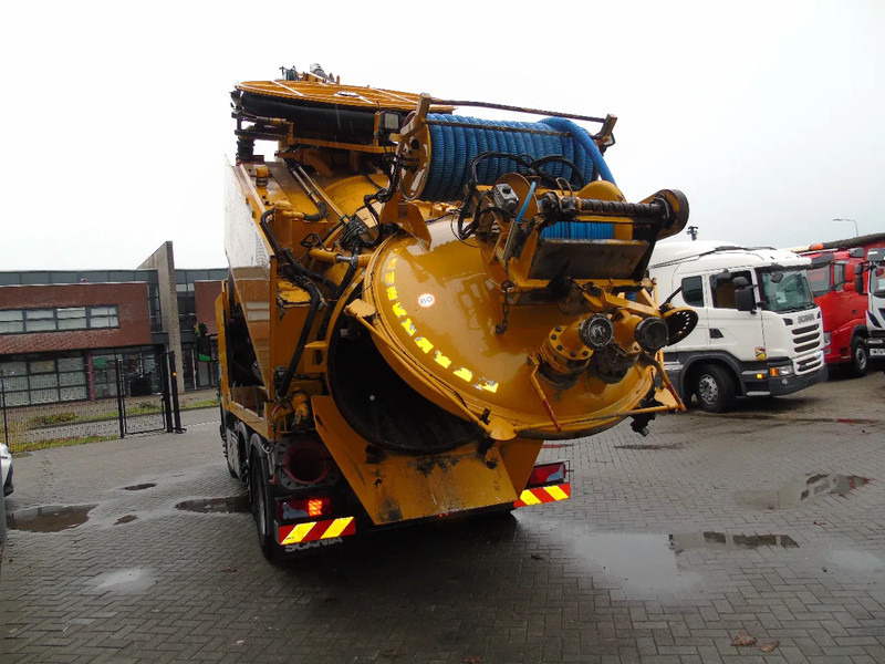 Scania P 360 + COMBI VACUUM WIEDEMANN + 6X4 - Limpieza de alcantarillado: foto 4 Scania P 360 + COMBI VACUUM WIEDEMANN + 6X4 - Limpieza de alcantarillado: foto 4