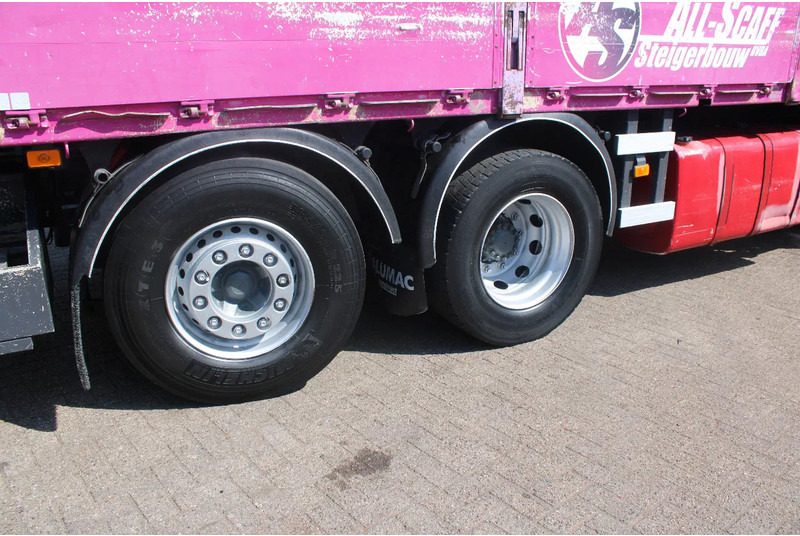 Volvo FM 370 + PALFINGER 23002 /6EXT + REMOTE + 6X2 STEERING - Camión grúa: foto 4 Volvo FM 370 + PALFINGER 23002 /6EXT + REMOTE + 6X2 STEERING - Camión grúa: foto 4