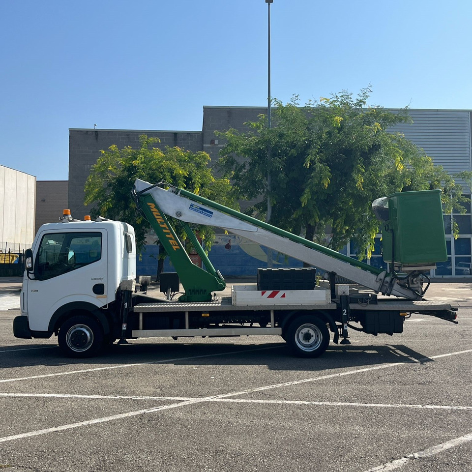 Renault Maxity - Camión: foto 2 Renault Maxity - Camión: foto 2