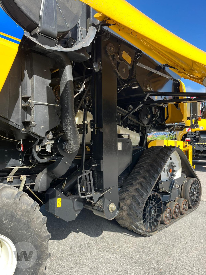 Leasing para New Holland CR 8080 New Holland CR 8080: foto 13