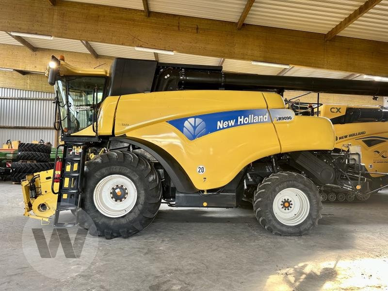 New Holland CR 9090 - Cosechadora de granos: foto 1 New Holland CR 9090 - Cosechadora de granos: foto 1