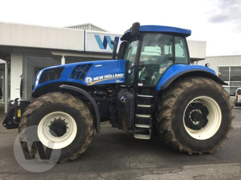 New Holland T 8.420 - Tractor: foto 2 New Holland T 8.420 - Tractor: foto 2