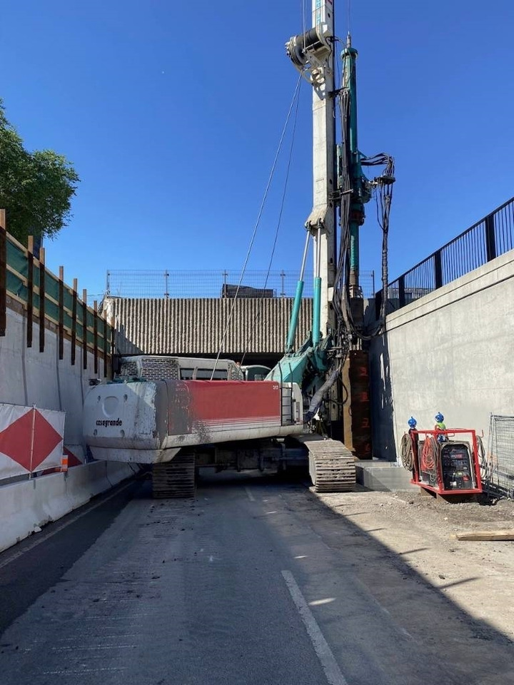 Casagrande B360XP - Martillo de hinca de pilotes: foto 1 Casagrande B360XP - Martillo de hinca de pilotes: foto 1