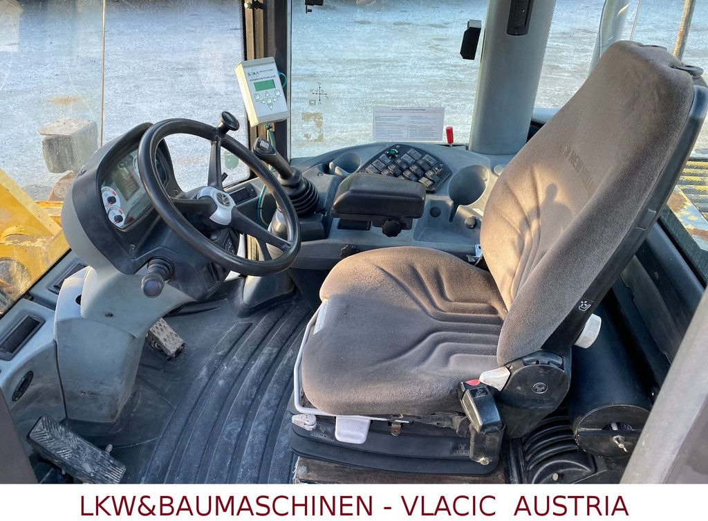 Cargadora de ruedas New Holland W190 B: foto 7
