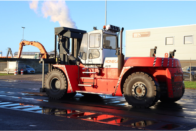 Carretilla elevadora diésel KONECRANES 28-1200B: foto 6 Carretilla elevadora diésel KONECRANES 28-1200B: foto 6
