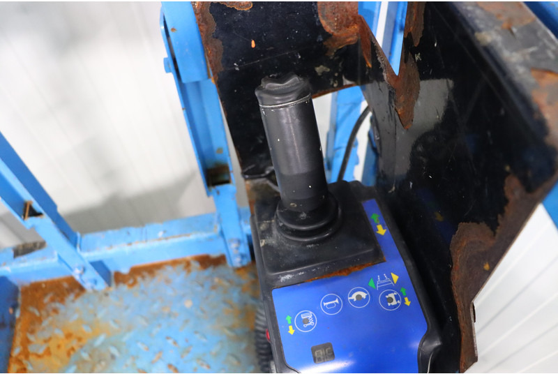 Mantall XE80N - Plataforma de tijeras: foto 2 Mantall XE80N - Plataforma de tijeras: foto 2