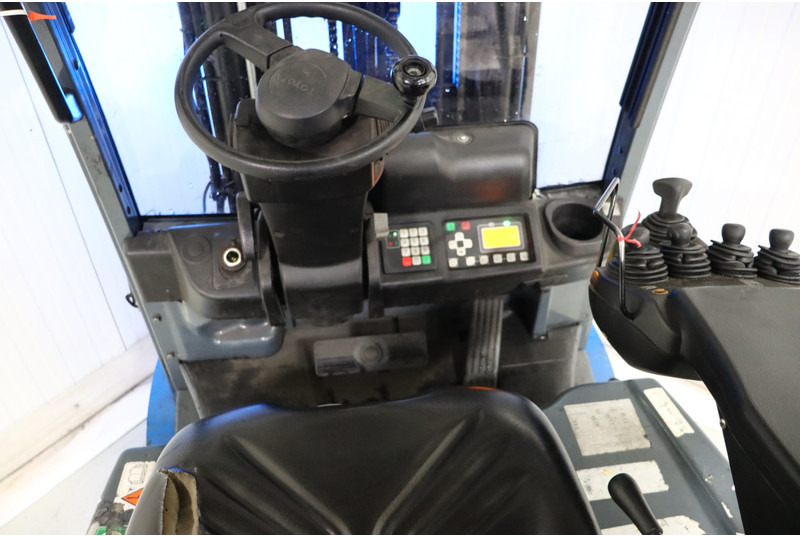 Toyota 8FBM20T - Carretilla elevadora eléctrica: foto 2 Toyota 8FBM20T - Carretilla elevadora eléctrica: foto 2