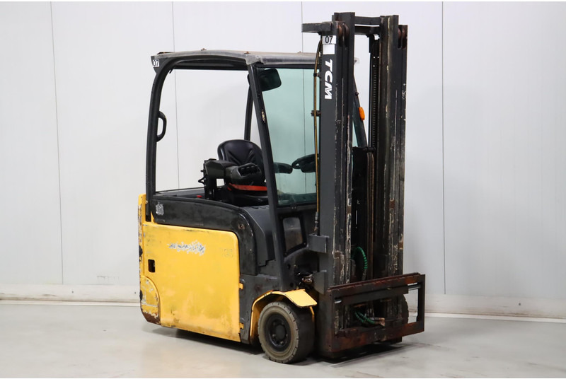 UniCarriers AG2N1L16Q - Carretilla elevadora eléctrica: foto 1 UniCarriers AG2N1L16Q - Carretilla elevadora eléctrica: foto 1