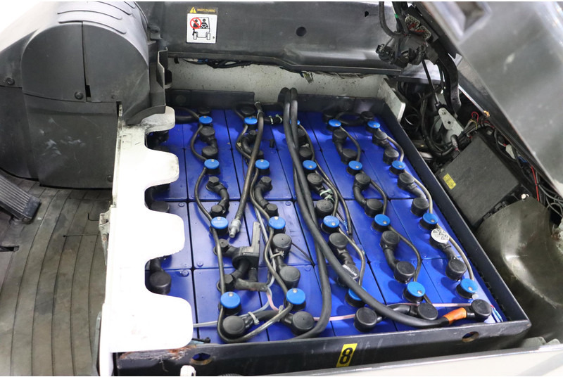 UniCarriers JAG2N1L20Q - Carretilla elevadora eléctrica: foto 5 UniCarriers JAG2N1L20Q - Carretilla elevadora eléctrica: foto 5