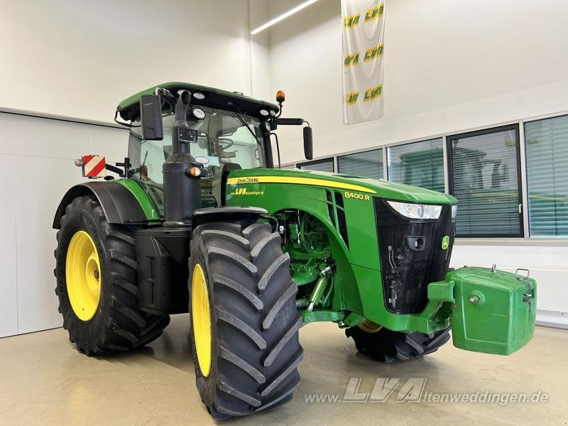 John Deere 8400R e23 PowerShift ULTIMATE - Tractor: foto 2 John Deere 8400R e23 PowerShift ULTIMATE - Tractor: foto 2