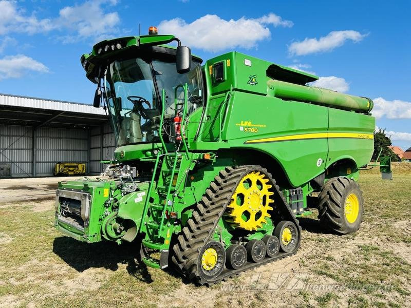 John Deere S780i ProDrive - Cosechadora de granos: foto 1 John Deere S780i ProDrive - Cosechadora de granos: foto 1