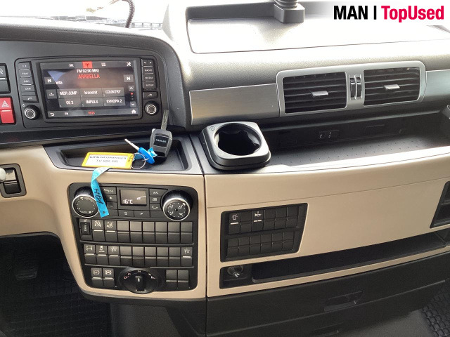 MAN TGX 18.500 4X2 LLS-U - Cabeza tractora: foto 4 MAN TGX 18.500 4X2 LLS-U - Cabeza tractora: foto 4