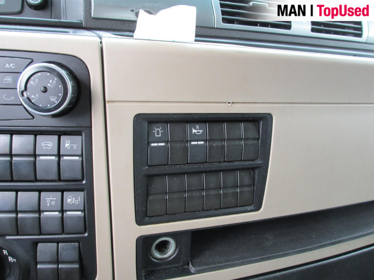 MAN TGX 18.500 4X2 LLS-U - Cabeza tractora: foto 5 MAN TGX 18.500 4X2 LLS-U - Cabeza tractora: foto 5