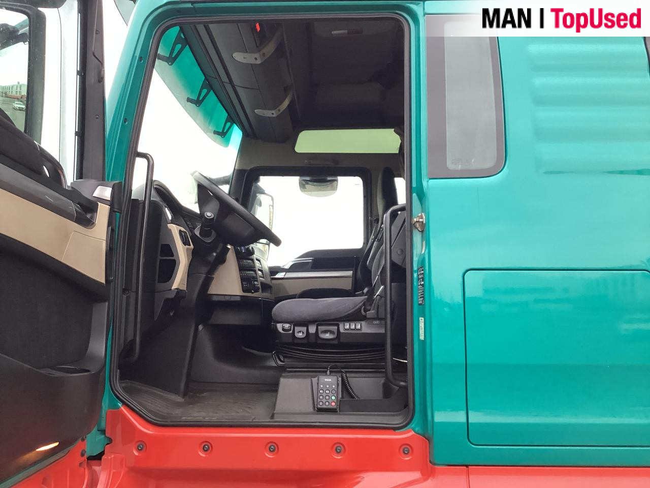 MAN TGX 18.510 4X2 LLS-U - Cabeza tractora: foto 3 MAN TGX 18.510 4X2 LLS-U - Cabeza tractora: foto 3
