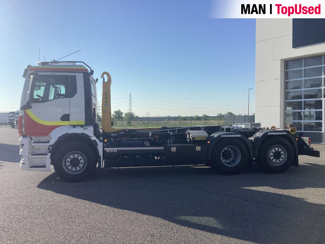 MAN TGS 26.430 6x2-4 BL CH Einsatzfahrzeug! Feuerwehr - Camión multibasculante: foto 2 MAN TGS 26.430 6x2-4 BL CH Einsatzfahrzeug! Feuerwehr - Camión multibasculante: foto 2