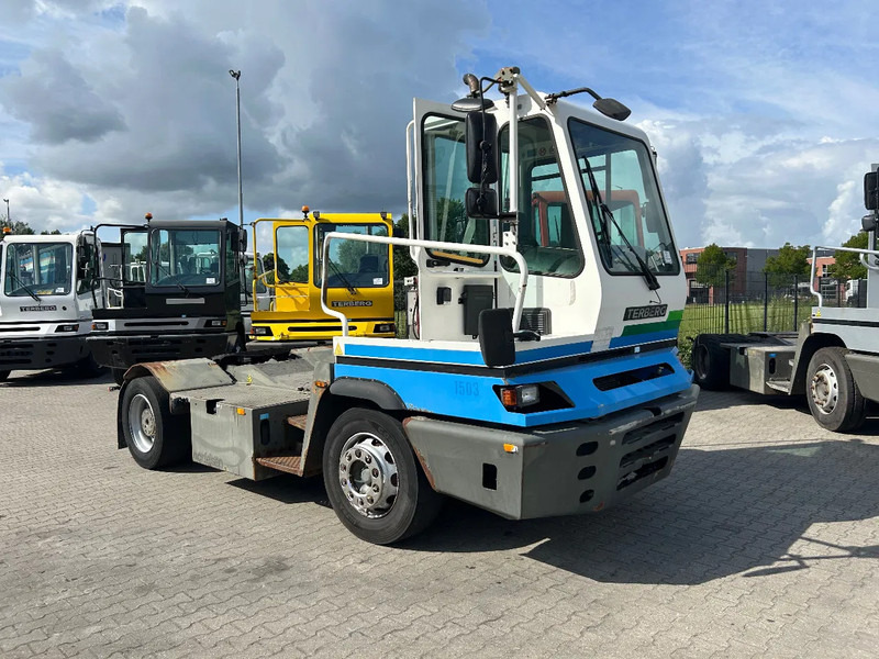 Terberg YT 182 10 x ON STOCK | 2006 | 2008 | 2011 | 2013 | 2019 | 2020 | - Tractor industrial: foto 5 Terberg YT 182 10 x ON STOCK | 2006 | 2008 | 2011 | 2013 | 2019 | 2020 | - Tractor industrial: foto 5